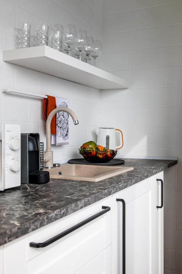 Designer Flat For 4, Heart Of Bucharest, Kitchen Villa Bagian luar foto